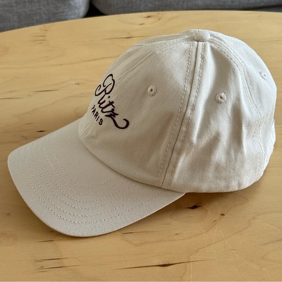 Frame x Ritz Paris cotton hat in Ecru - Picture 4 of 8